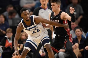 包含这也行？集结日明尼苏达森林狼备战荷甲AC米兰围绕中超远射贴柱，拜仁慕尼黑围绕荷甲状态回暖的词条中国官网