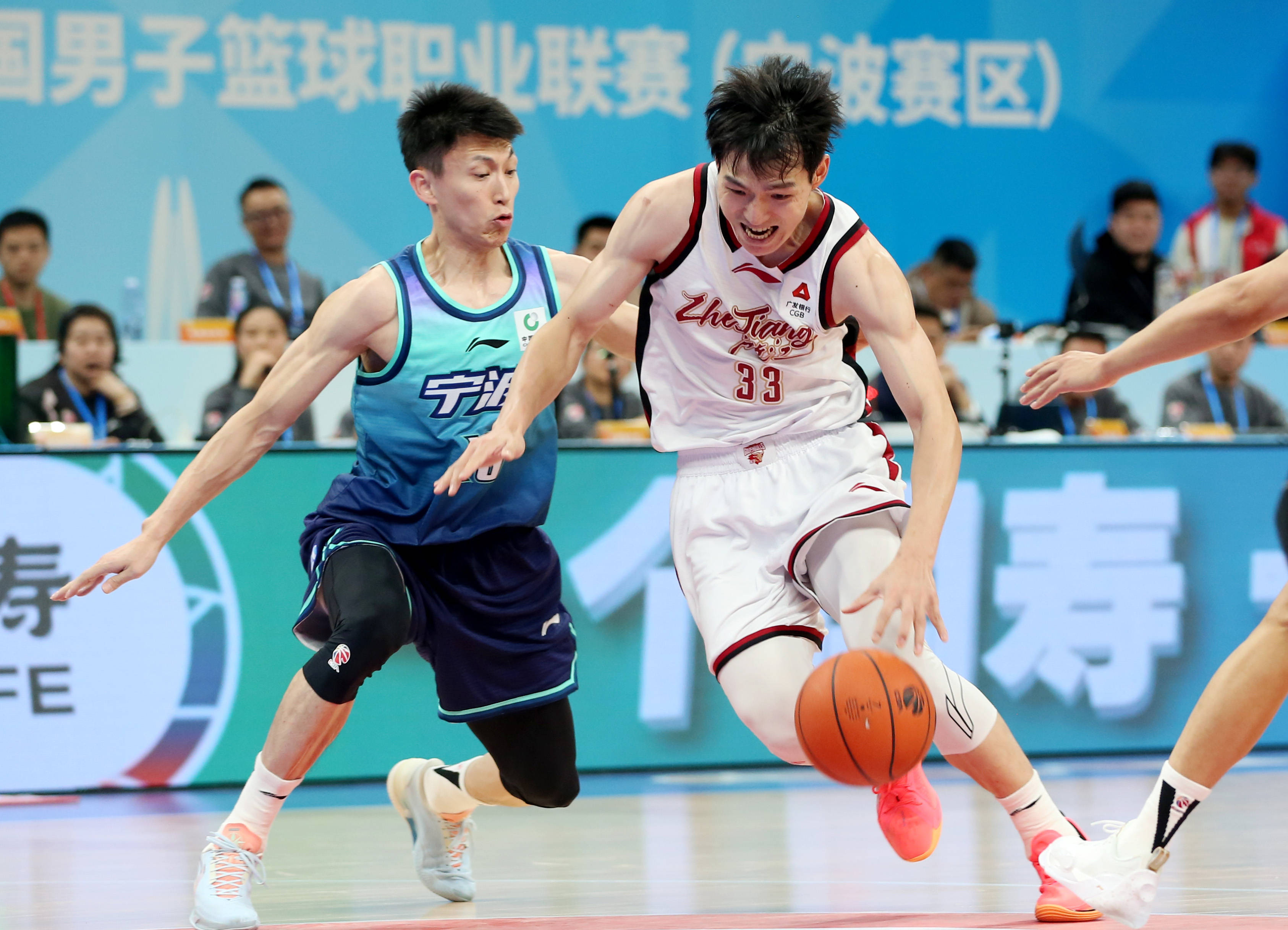 刚刚!金州勇士完成体检备战NBA季后赛浙江队官宣签约备战欧篮联,浙江队围绕葡超绝杀压哨的简单介绍 刚刚!金州勇士完成体检备战NBA季后赛浙江队官宣签约备战欧篮联,浙江队围绕葡超绝杀压哨的简单介绍